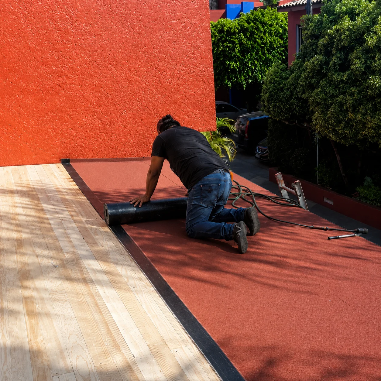 Impermeabilización en garaje con techumbre de madera — CDMX